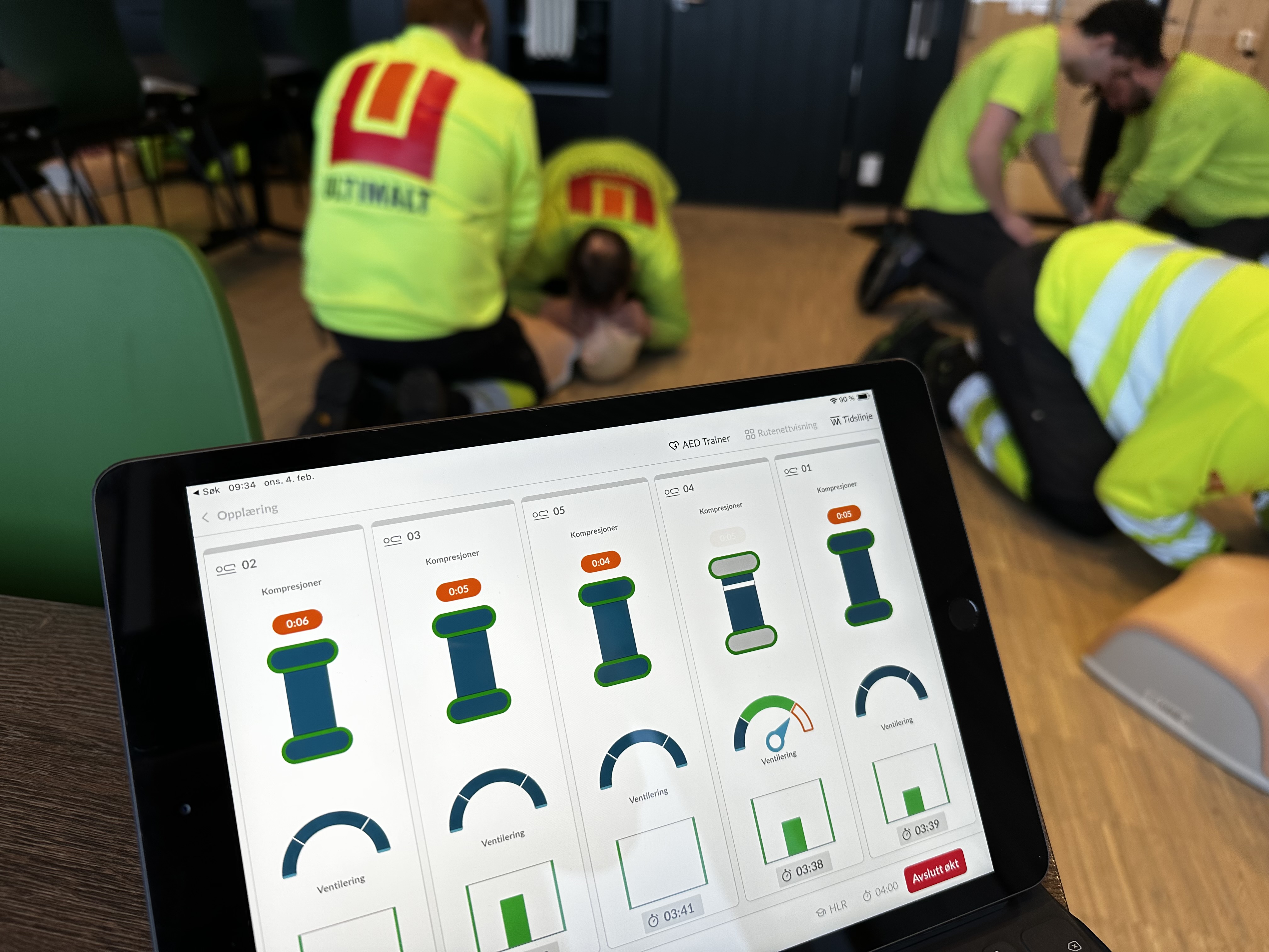 Aktiv HLR-opplæring med digitalt kursverktøy – Care4 Medical
